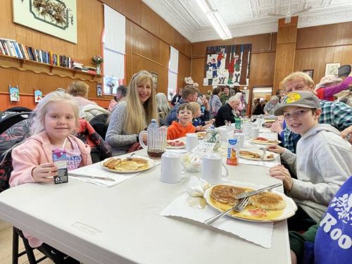Families enjoyed pancakes & maple syrup in the Perth Road Sunday School Hall